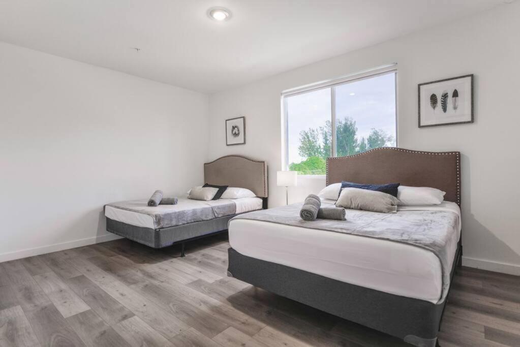 마이애미 Amazing Town House 15 Min From The Beach Wfree Parking 빌라 외부 사진